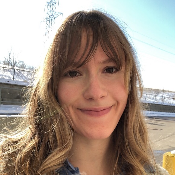 Meet your Posher, Kaelie - Picture 1 of 1